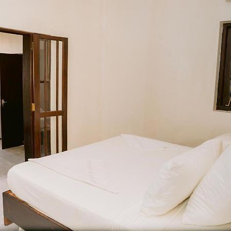 Romantic Garden Hotel Негомбо Екстер'єр фото