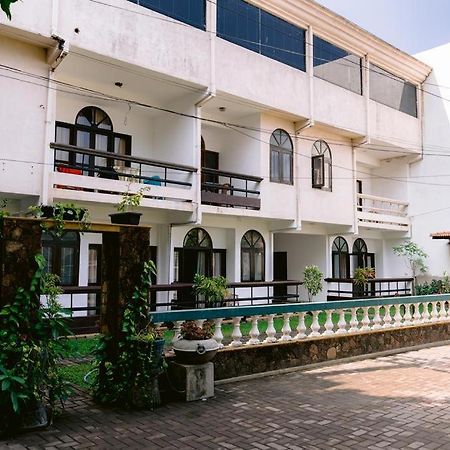 Romantic Garden Hotel Негомбо Екстер'єр фото