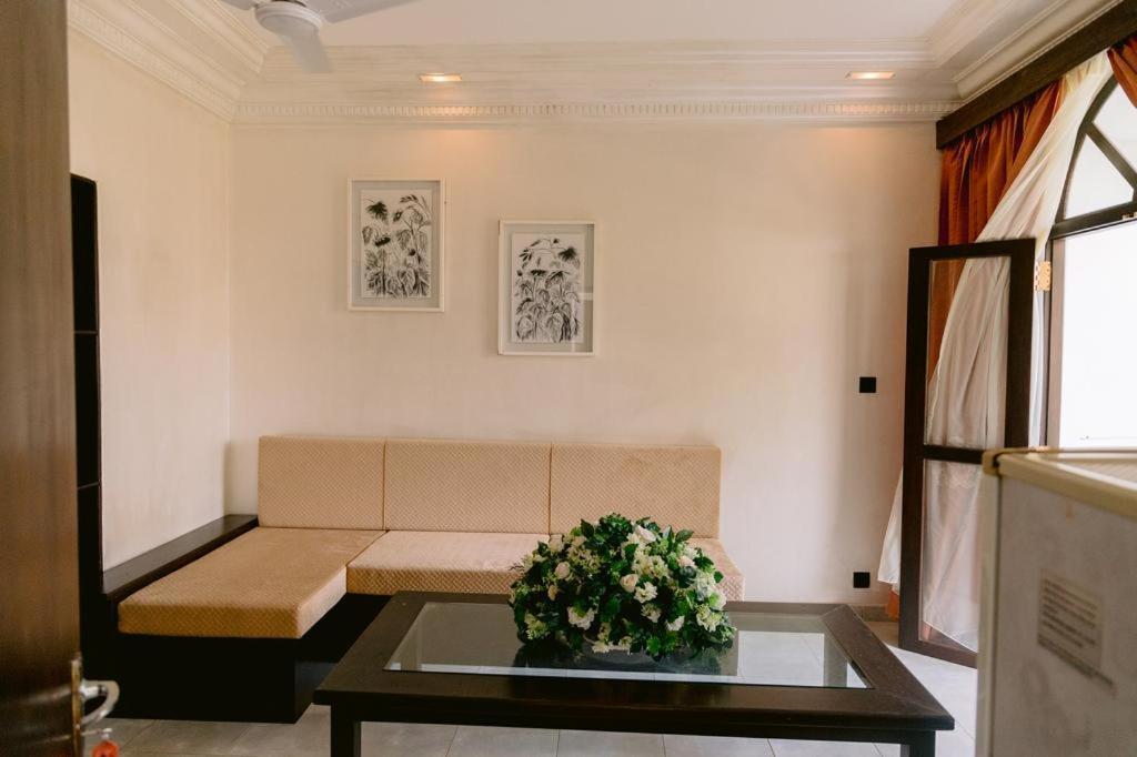 Romantic Garden Hotel Негомбо Екстер'єр фото