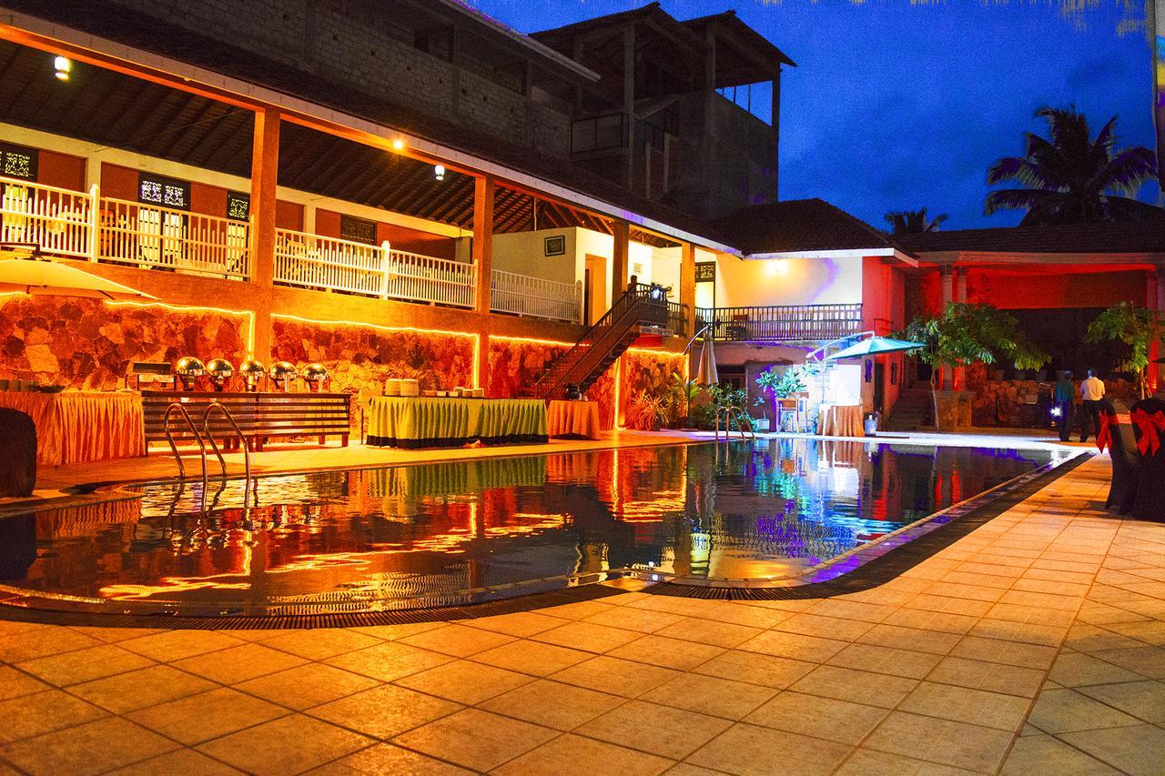 Romantic Garden Hotel Негомбо Екстер'єр фото