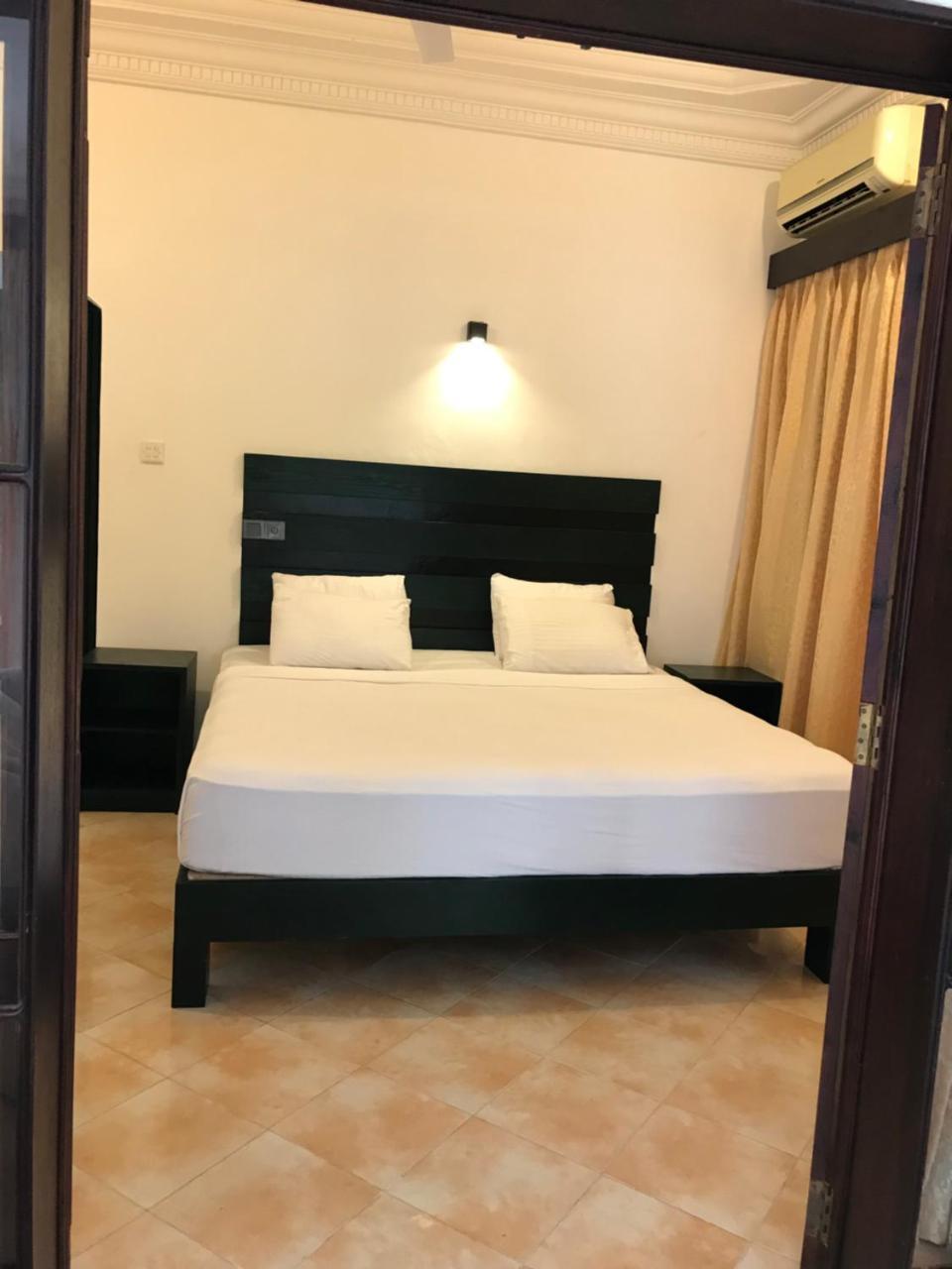 Romantic Garden Hotel Негомбо Екстер'єр фото