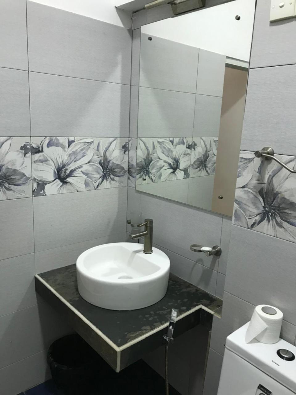 Romantic Garden Hotel Негомбо Екстер'єр фото