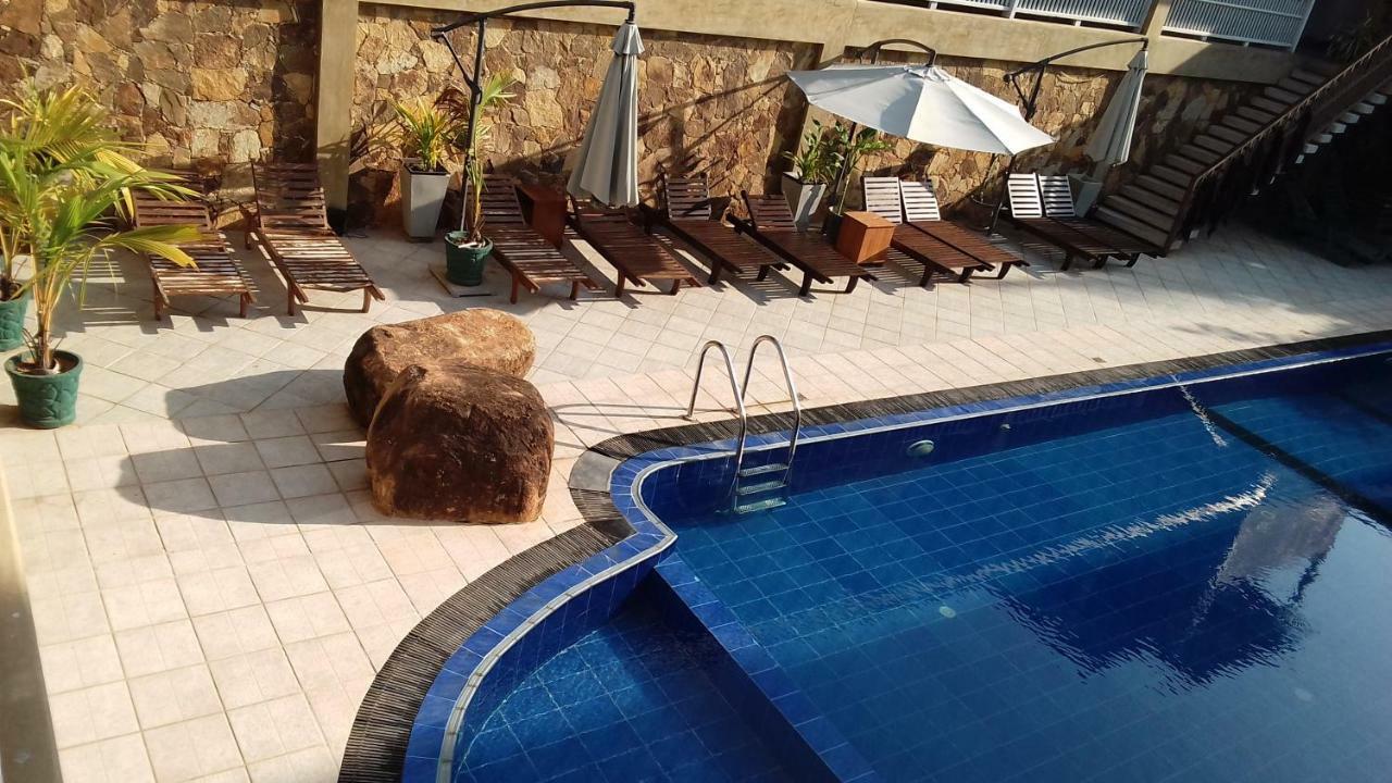Romantic Garden Hotel Негомбо Екстер'єр фото